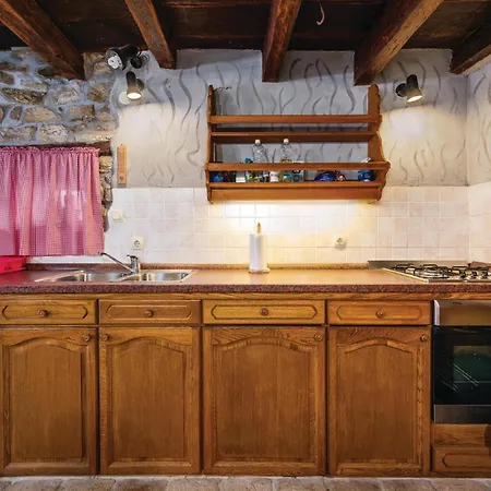 Holiday home 2 Bedroom Gorgeous In Marcenagla *